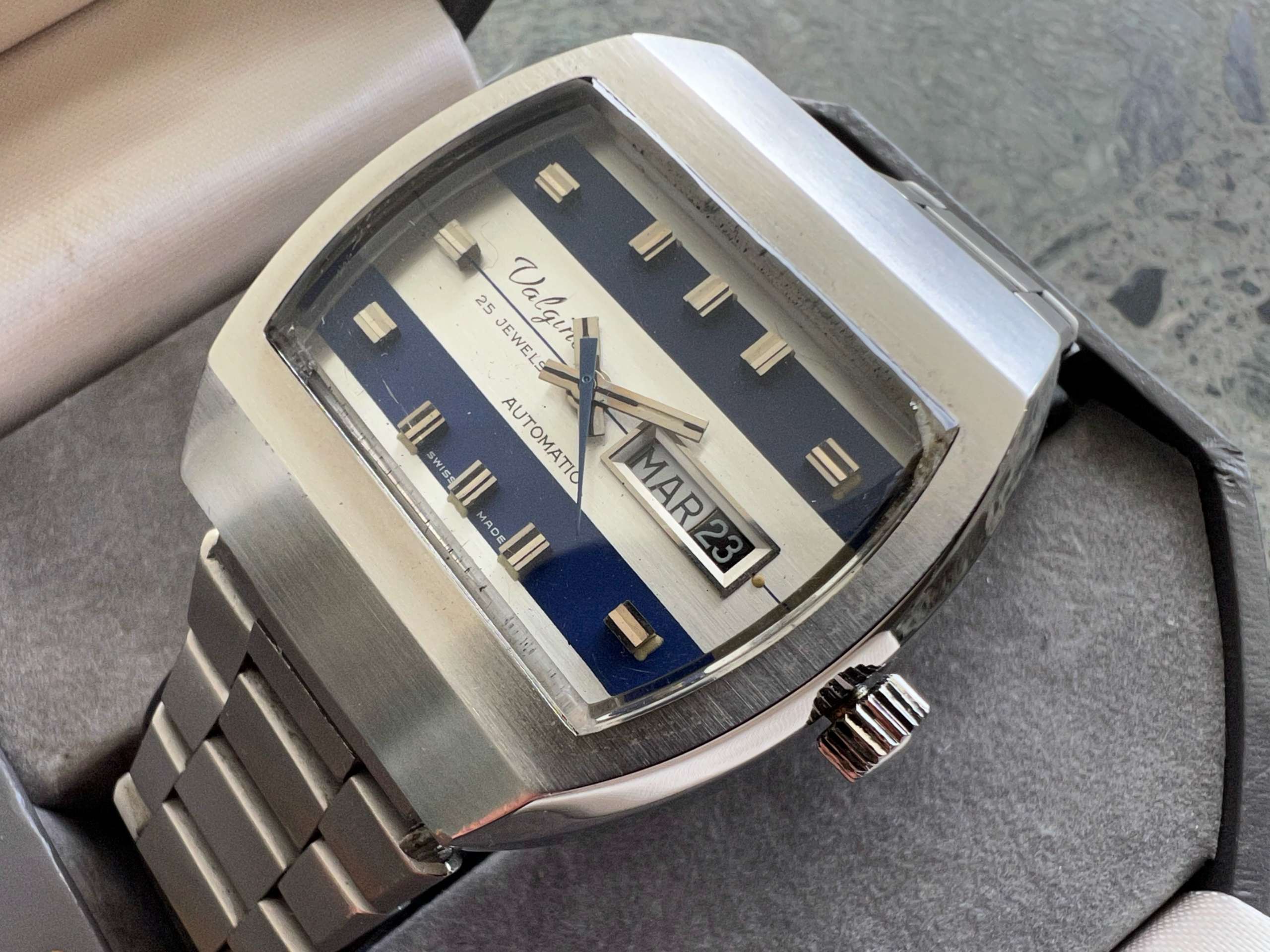 Vintage 70's VALGINE automatic wristwatch, serviced